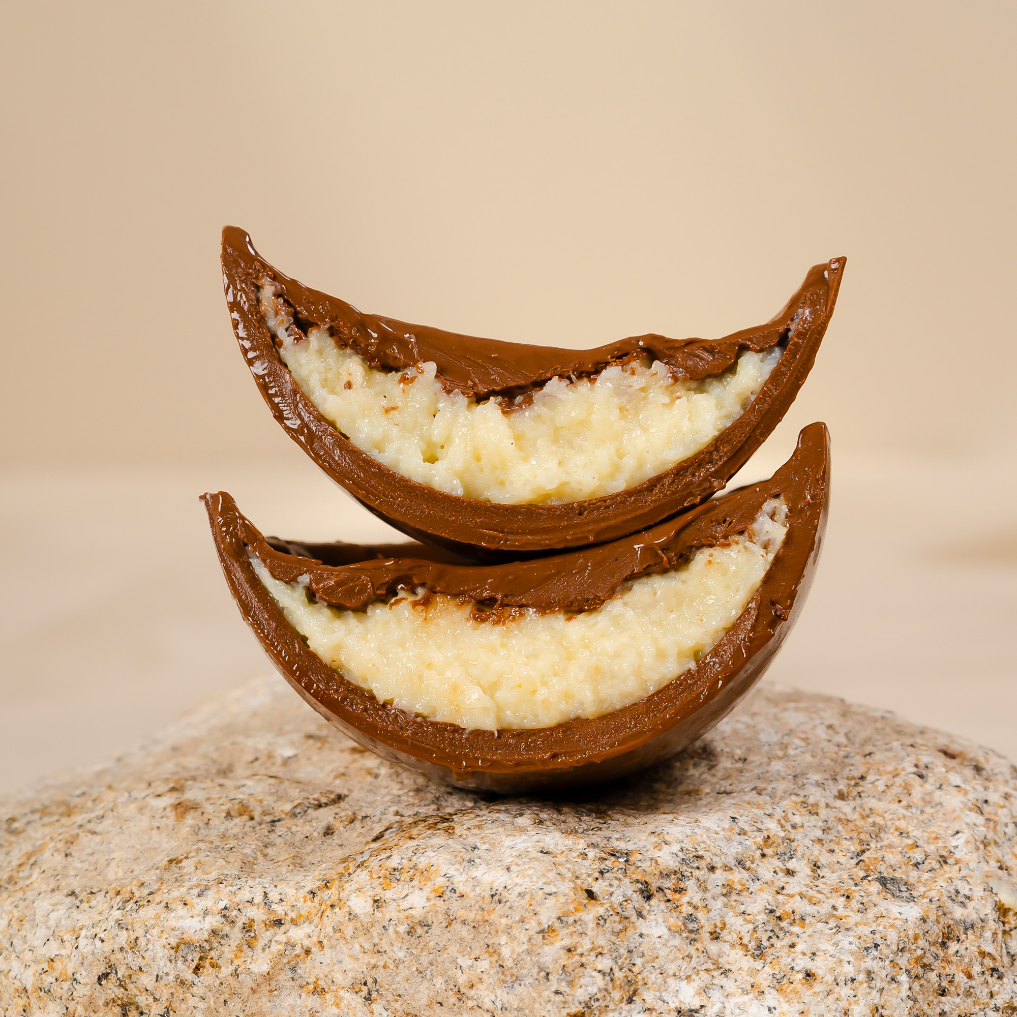 Ovo Recheado Coco Cremoso 500g - Imagem 1